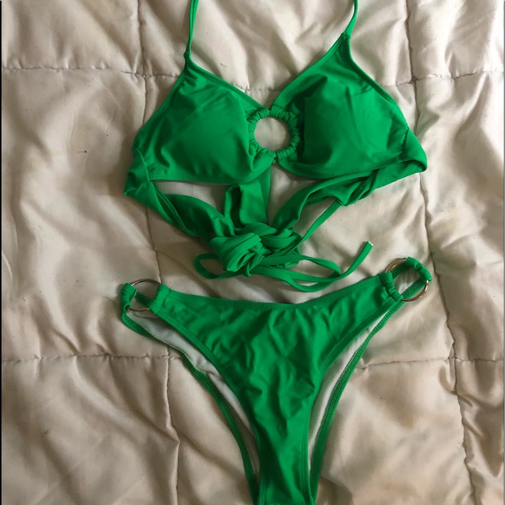 GREEN RING BIKINI